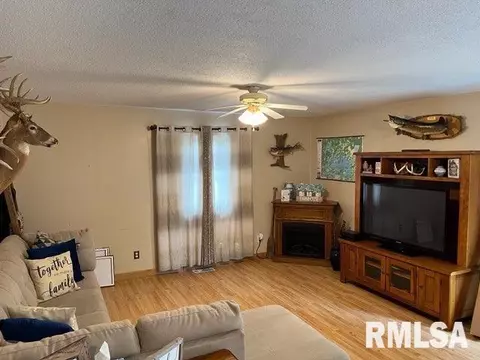 524 W Piper St, Macomb, IL 61455 photo 4