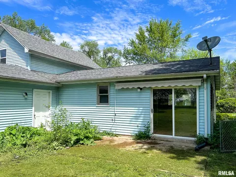808 W 3rd St, Delavan, IL 61734 photo 25