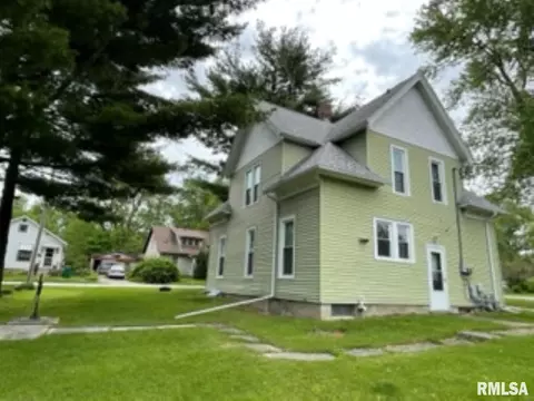 430 E Murray St, Macomb, IL 61455 photo 5