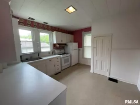430 E Murray St, Macomb, IL 61455 photo 19