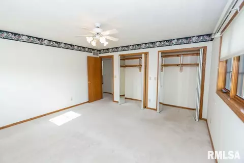 314 E Peoria St, Goodfield, IL 61742 photo 39
