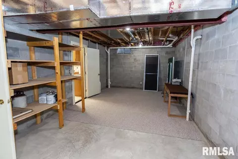 314 E Peoria St, Goodfield, IL 61742 photo 47