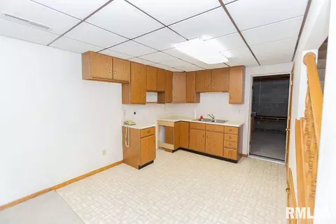 314 E Peoria St, Goodfield, IL 61742 photo 42