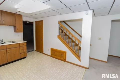 314 E Peoria St, Goodfield, IL 61742 photo 43