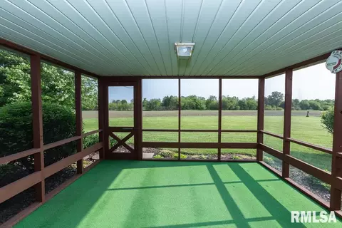 314 E Peoria St, Goodfield, IL 61742 photo 29