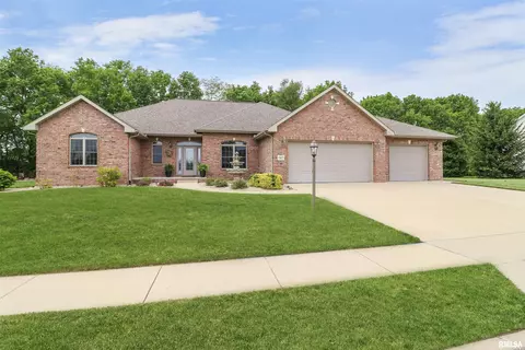 13623 N Ashton Pkwy, Chillicothe, IL 61523