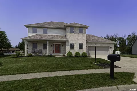 825 N Ohio Ave, Morton, IL 61550