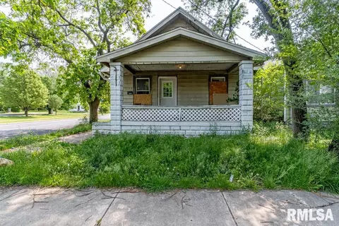 1100 S Matthew St, Peoria, IL 61605