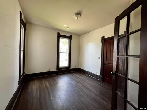 618 W Washington St, Macomb, IL 61455 photo 4