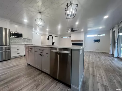 12 Hickory Grv, Macomb, IL 61455 photo 7