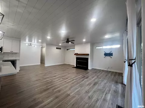 12 Hickory Grv, Macomb, IL 61455 photo 5
