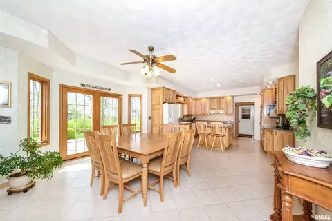 3627 Eagle Bnd, Pekin, IL 61554 photo 22