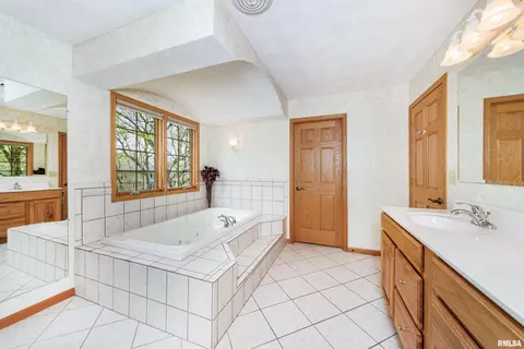 3627 Eagle Bnd, Pekin, IL 61554 photo 37