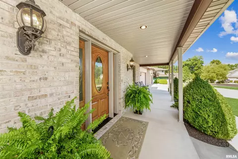 3627 Eagle Bnd, Pekin, IL 61554 photo 13