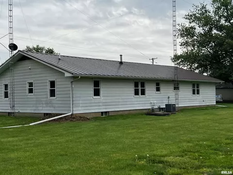 190 Railroad St, Smithfield, IL 61477 photo 3