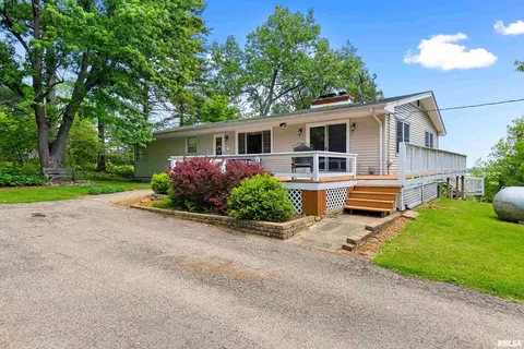 18829 N Old Galena Rd, Chillicothe, IL 61523