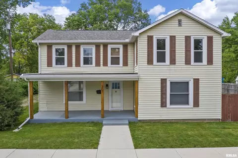 307 Richard St, Henry, IL 61537