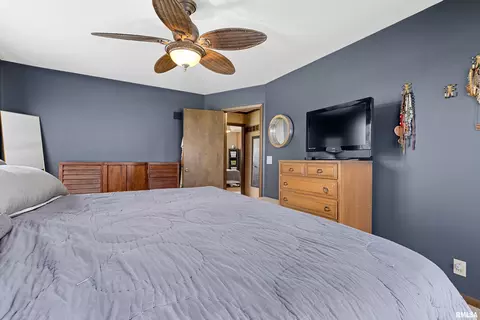105 N 6th St, Roanoke, IL 61561 photo 44