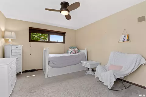 105 N 6th St, Roanoke, IL 61561 photo 49