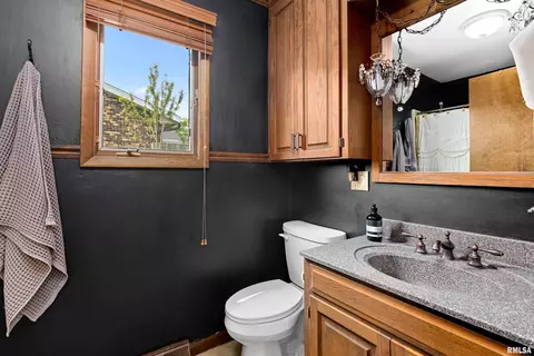 105 N 6th St, Roanoke, IL 61561 photo 33