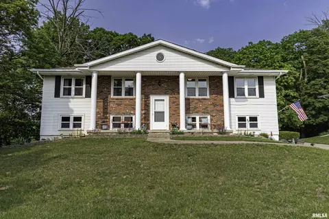 18 Cracklewood Ct, East Peoria, IL 61611