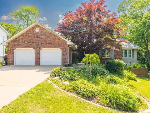 714 Bayside Cir, Germantown Hills, IL 61548