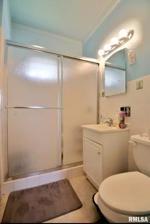 312 W Pine St, Canton, IL 61520 photo 48