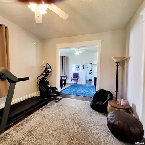 312 W Pine St, Canton, IL 61520 photo 11