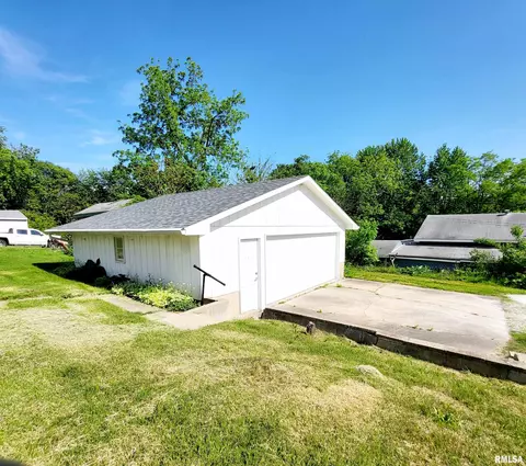 312 W Pine St, Canton, IL 61520 photo 67
