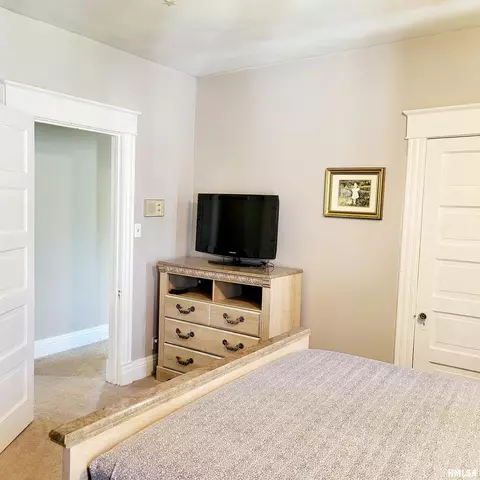 312 W Pine St, Canton, IL 61520 photo 43