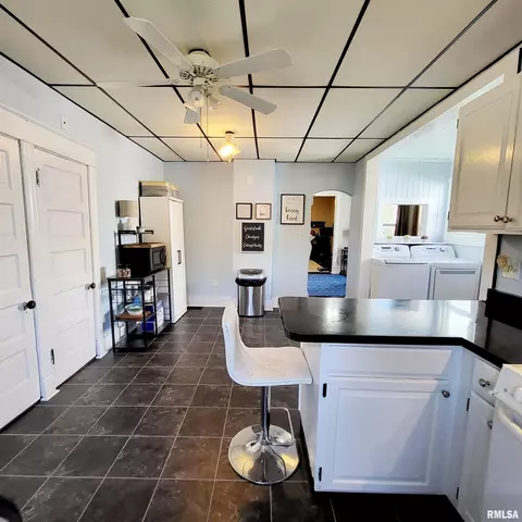 312 W Pine St, Canton, IL 61520 photo 28