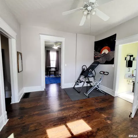 312 W Pine St, Canton, IL 61520 photo 20