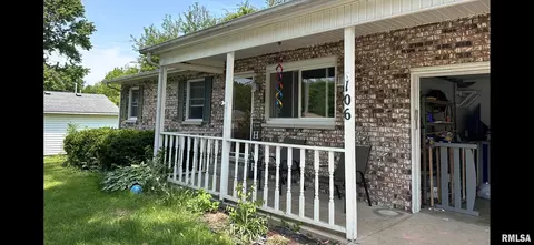 106 N Behrens Ave, Washington, IL 61571