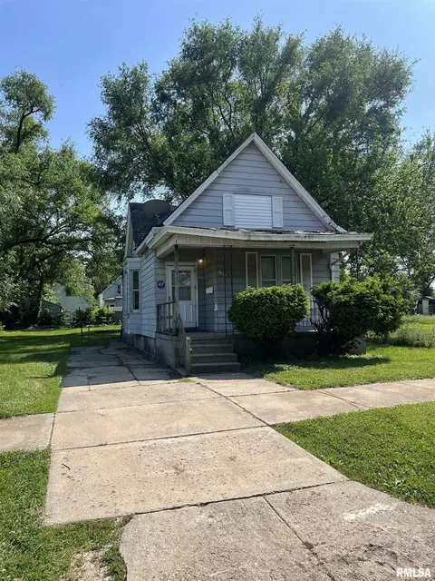 1312 W Widenham St, Peoria, IL 61605