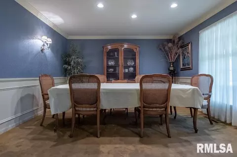 75 Hemlock Ter, Canton, IL 61520 photo 17