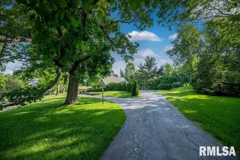 75 Hemlock Ter, Canton, IL 61520 photo 7