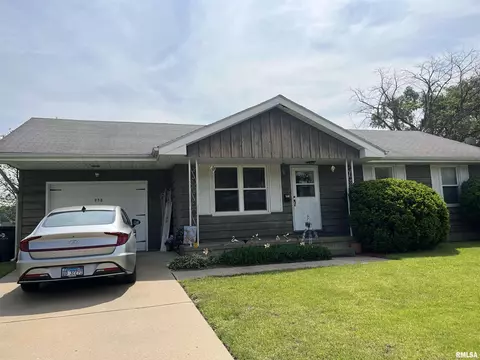 930 S Oregon St, Peoria, IL 61605