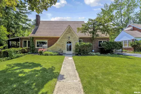 5611 N Humboldt Ave, Peoria, IL 61614