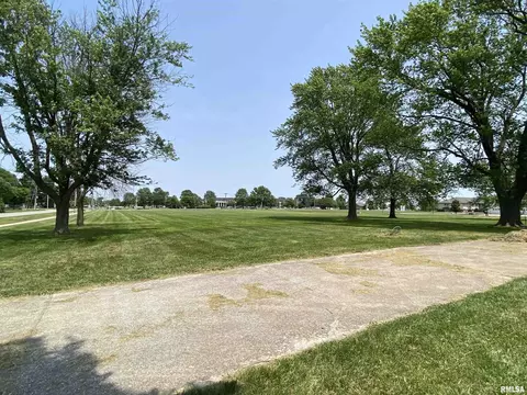 1009 Candy Ln, Macomb, IL 61455 photo 6