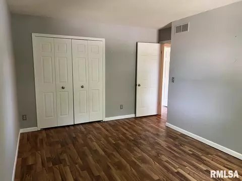 180 Arlington Dr, Macomb, IL 61455 photo 18