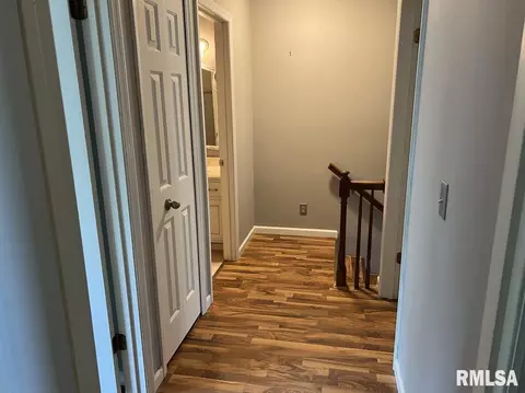 180 Arlington Dr, Macomb, IL 61455 photo 14