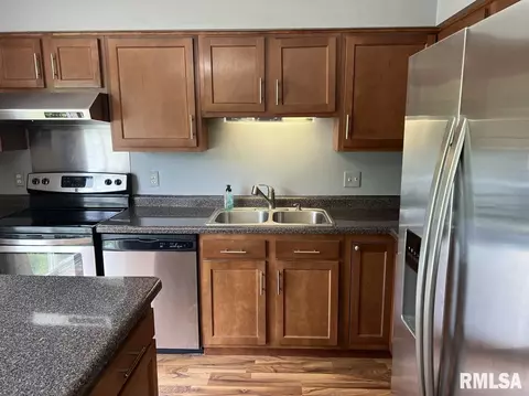 180 Arlington Dr, Macomb, IL 61455 photo 10