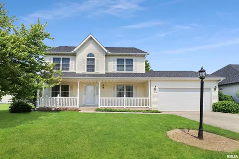 1409 Oak Rdg, Washington, IL 61571