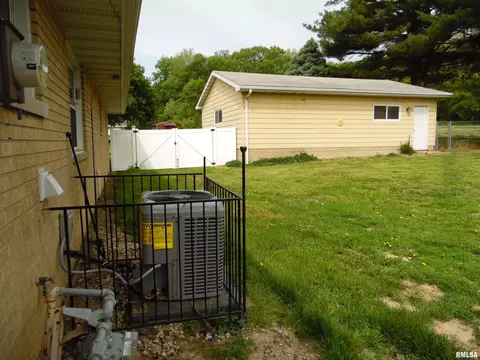 7631 W Astle Ln, Mapleton, IL 61547 photo 14