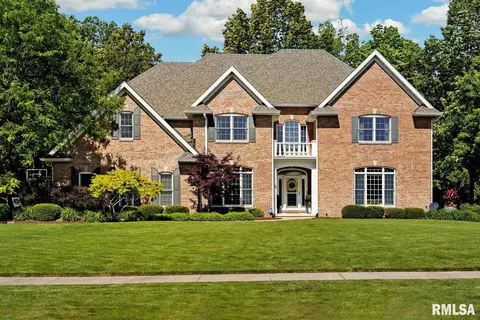 70 Diamond Pt, Morton, IL 61550 photo 2