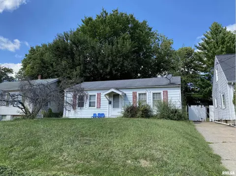 703 E Willcox Ave, Peoria, IL 61603