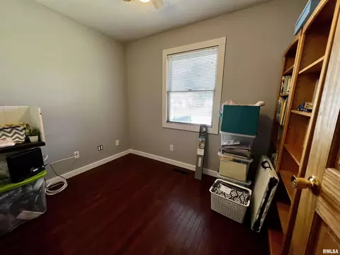 618 N Randolph St, Macomb, IL 61455 photo 13