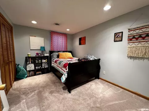 618 N Randolph St, Macomb, IL 61455 photo 16