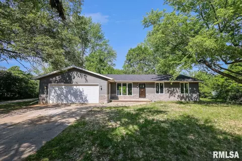 5301 N Koerner Rd, Peoria, IL 61615