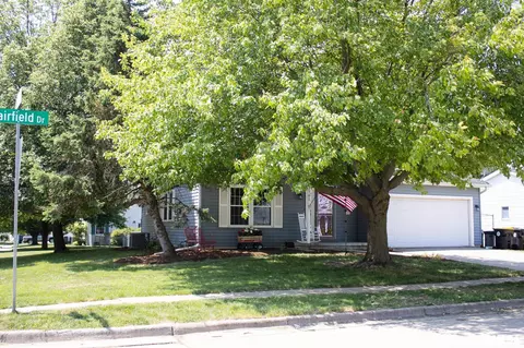 1701 Fairfield Dr, Normal, IL 61761 photo 11